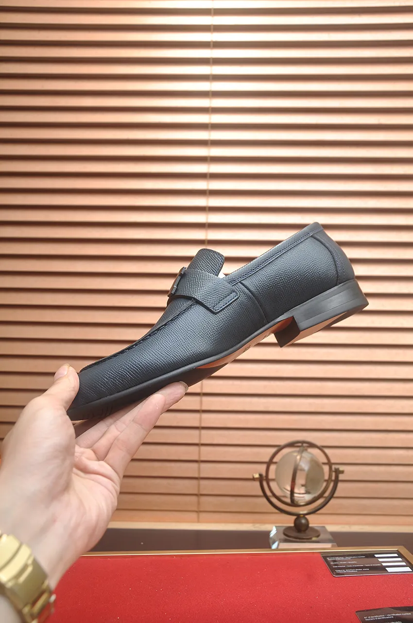 Men's shoes💰540💶[HERMES] (cowhide lining)🍀Italian top luxury🍀He does not pursue novel styles and gorgeous colors, but attracts the favor of successful men with his flawless, elegant and classic style. Formal leather shoes This very comfortable, simple and stable style allows you to easily match any style! The pattern is absolutely 1:1 refined from the original case, and we strive for excellence in materials, imported cowhide + cowhide lining💪💪💪extraordinary texture👍! .Code number: 39-45 (45 customized)